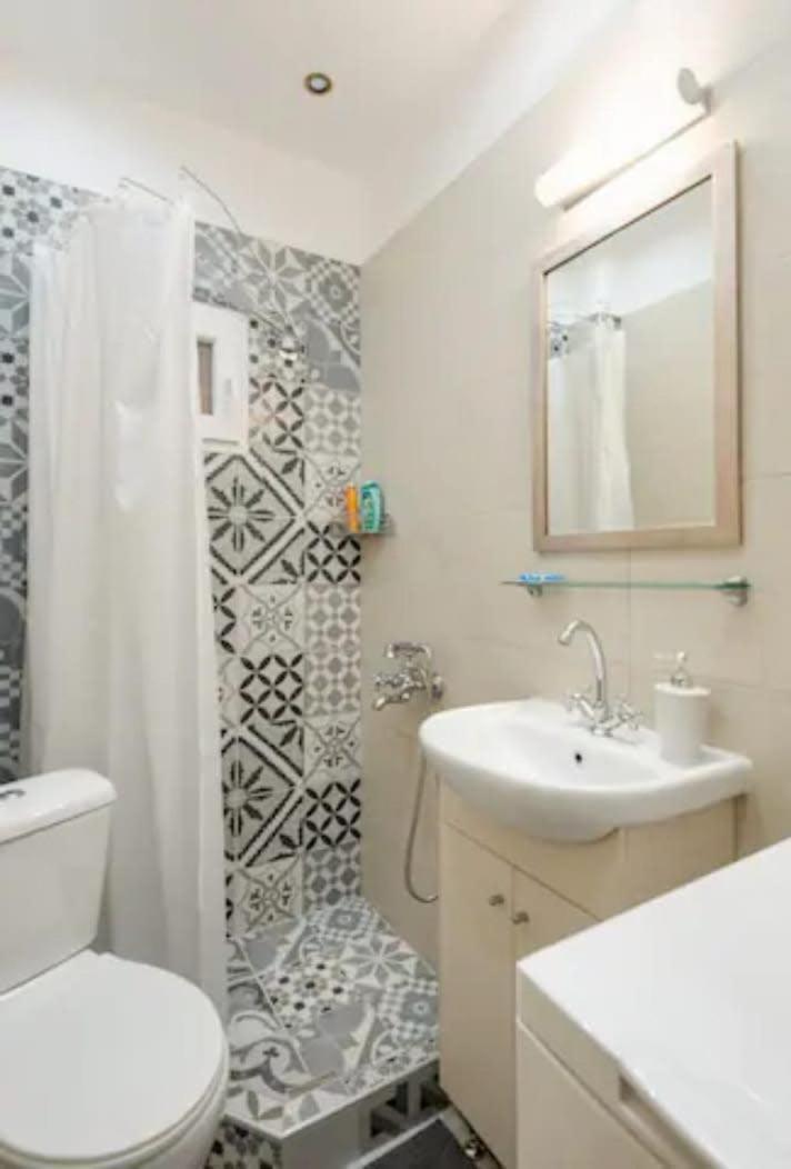 Private Pristine Balcony Home- Heart Of The Center Thessaloníki Luaran gambar
