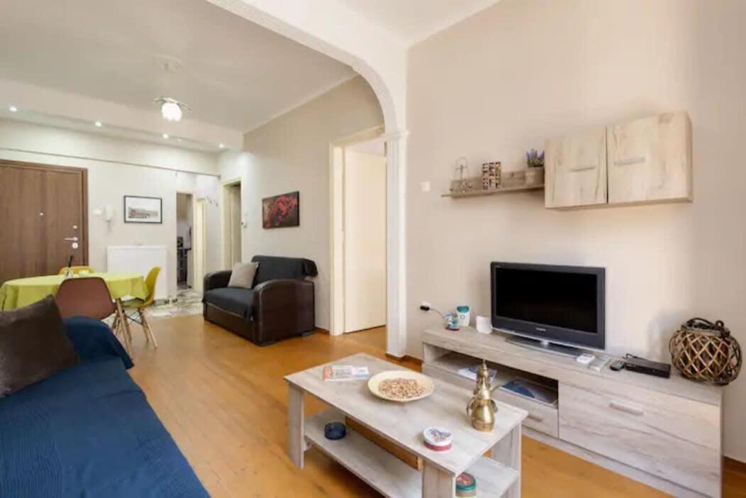 Private Pristine Balcony Home- Heart Of The Center Thessaloníki Luaran gambar