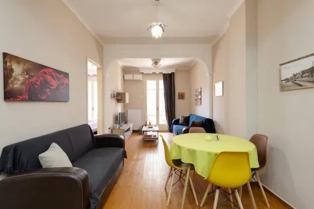Private Pristine Balcony Home- Heart Of The Center Thessaloníki Luaran gambar