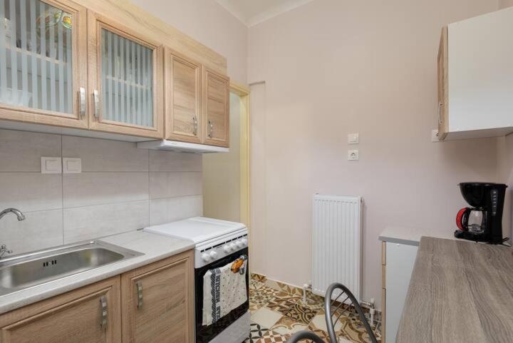 Private Pristine Balcony Home- Heart Of The Center Thessaloníki Luaran gambar