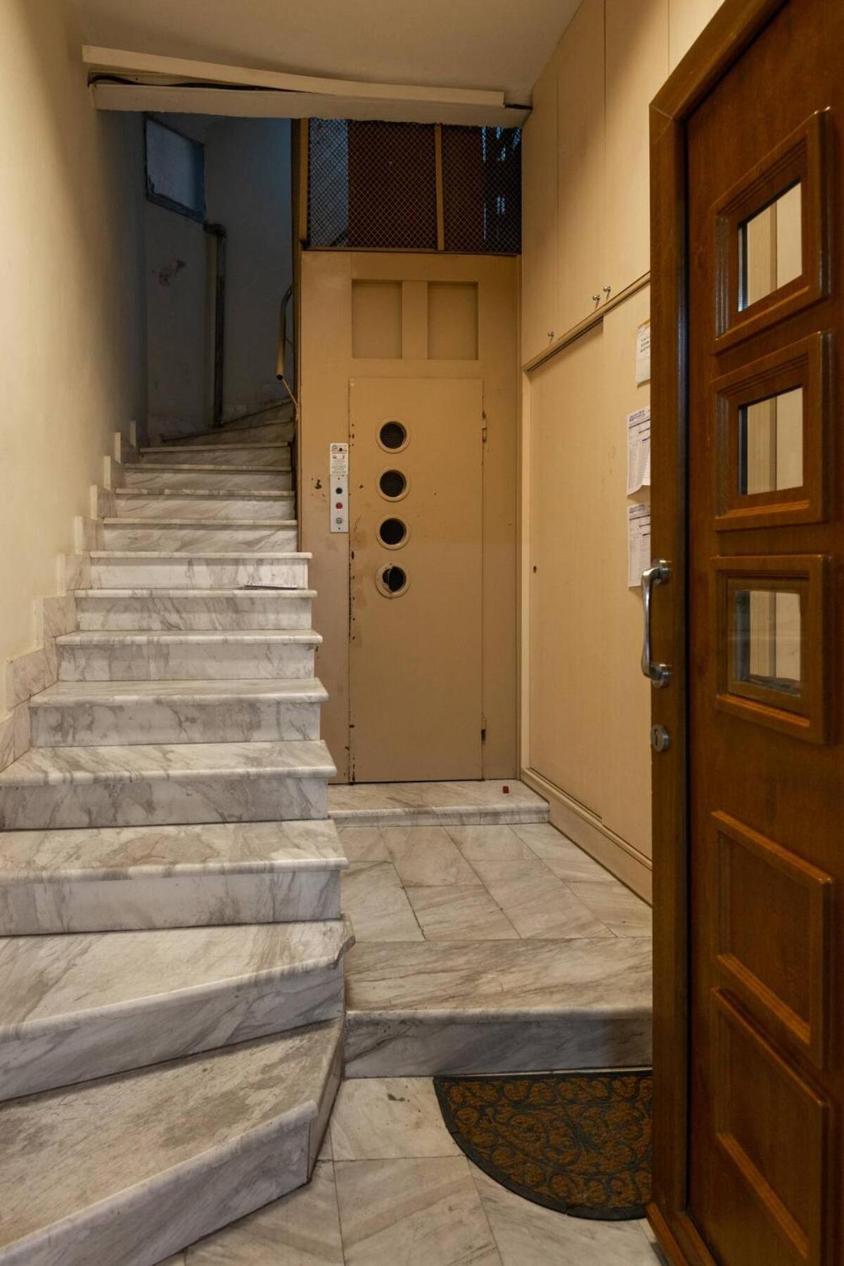 Private Pristine Balcony Home- Heart Of The Center Thessaloníki Luaran gambar
